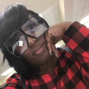 Meet your Posher, Tiara